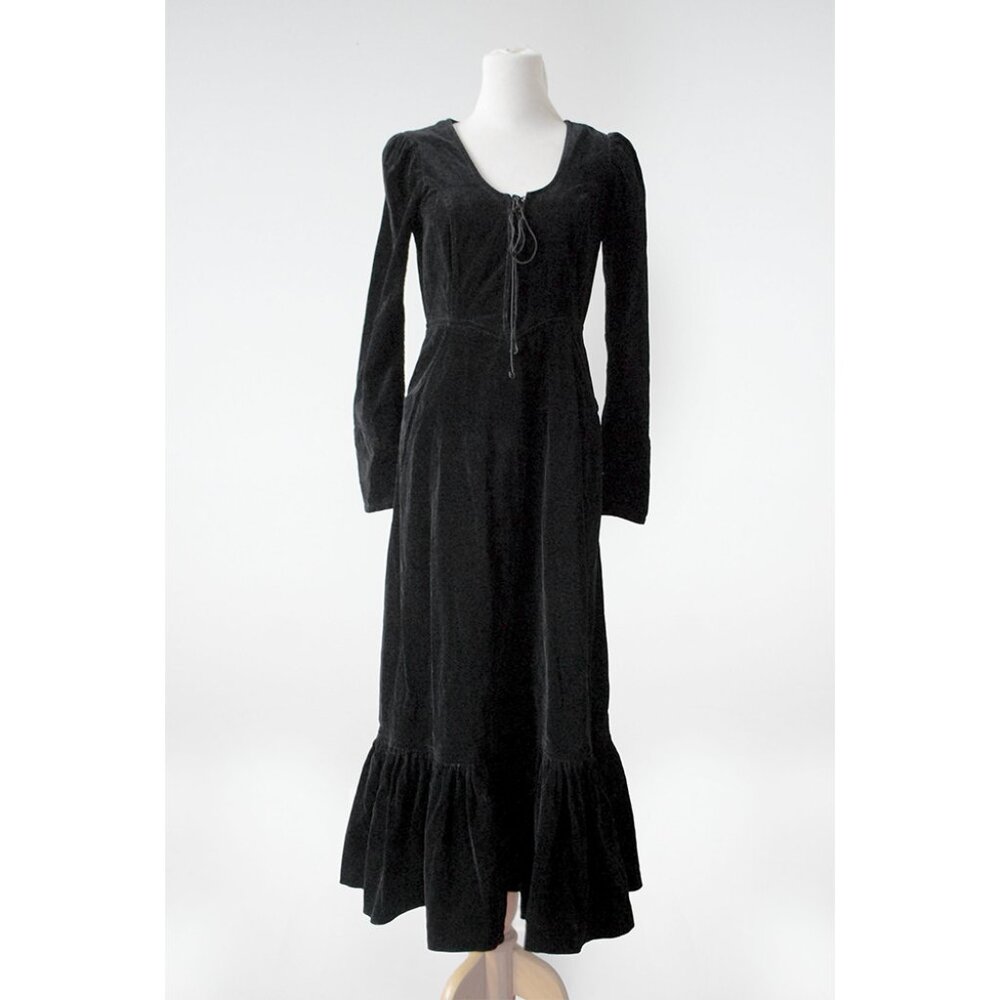 1970’s Black Velveteen Gunne Sax Dress